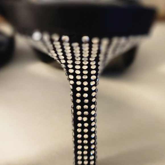 Steve Madden Black Mules Sleek and Stylish - Picture 9 of 16